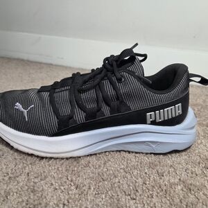 PUMA Men's Black and White Athletic Shoes